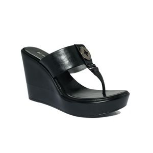 BCBGeneration BG-QUO Size 8M BLACK Super Soft Pre loved in box